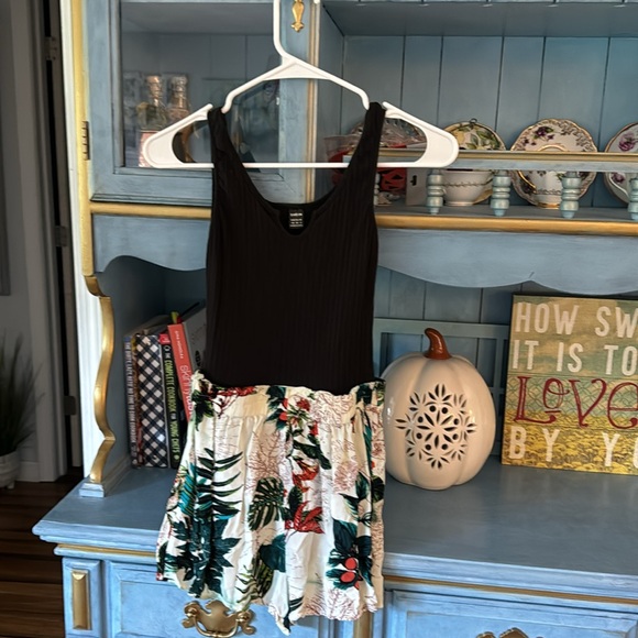 woman's romper Xs - Picture 2 of 4